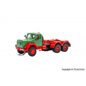 Viessmann 8012 - H0 MAGIRUS DEUTZ 3-achs Sattelschlepper, Basis, Funktionsmodell