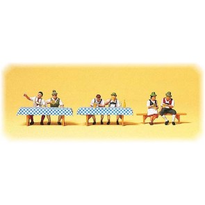 Preiser 10447 - 1:87 Figuren bij de oktoberfeesten